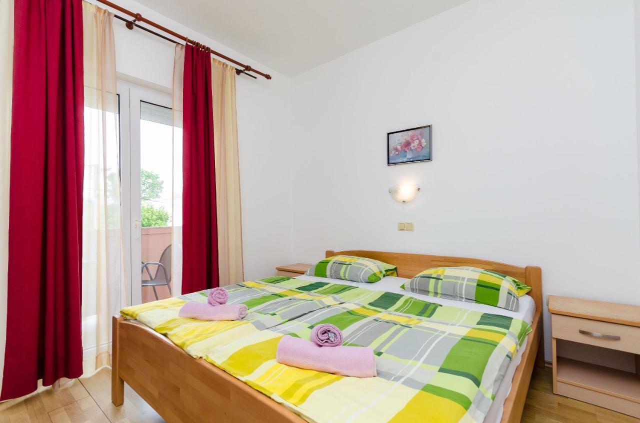 Apartments And Room Ljubica Lopar Buitenkant foto